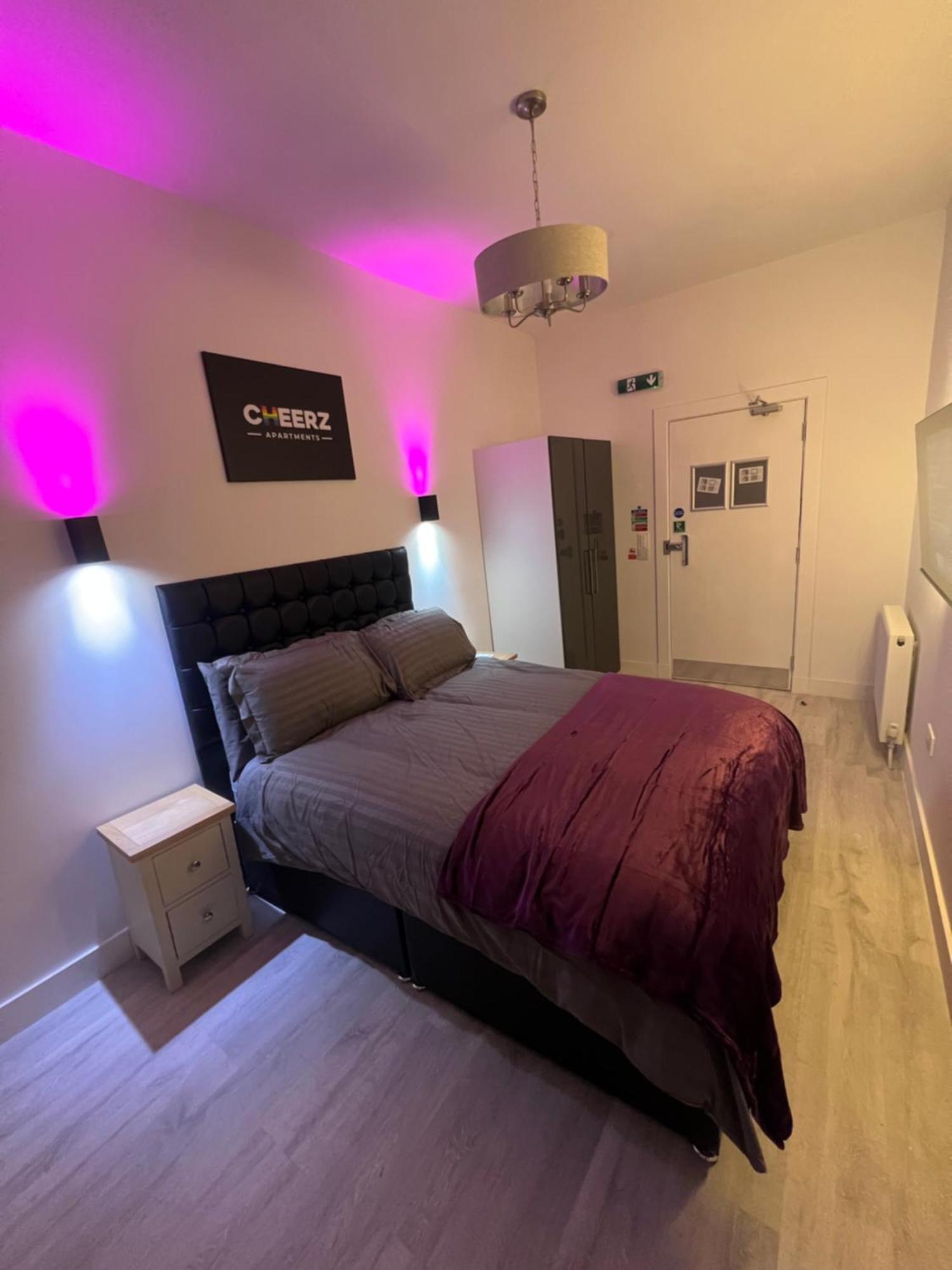 Cheerz Apartments Aberdeen Extérieur photo